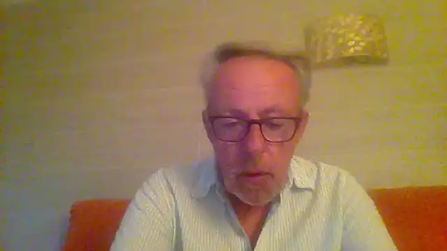 tuggy59 online show from April 18, 5:32 am