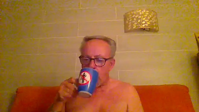 tuggy59 online show from May 31, 3:45 am