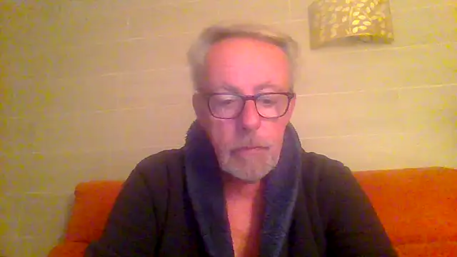 tuggy59 online show from March 20, 4:13 am