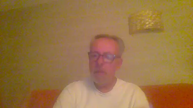 tuggy59 online show from May 3, 4:06 am
