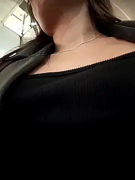 marena saenz online show from December 9, 10:41 pm