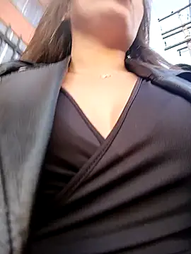 marena saenz online show from December 14, 9:45 pm