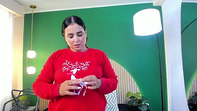 taylor bennet online show from December 16, 11:47 am