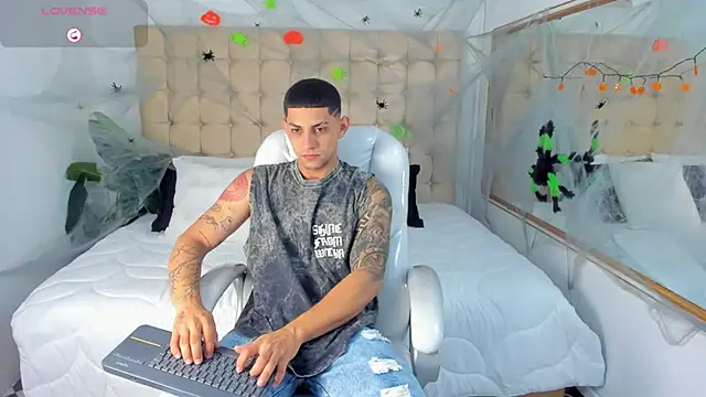 Alex cute77 online show from October 7, 11:55 am
