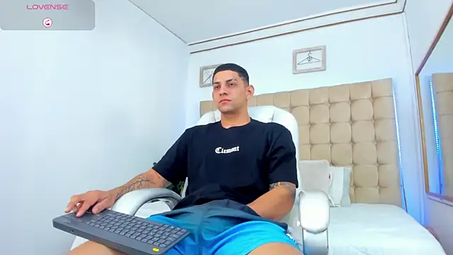 Alex cute77 online show from September 30, 12:00 pm