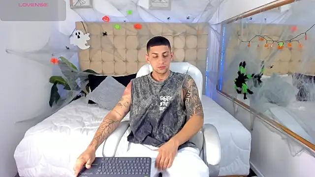 Alex cute77 online show from October 17, 12:07 pm