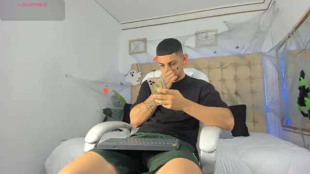 Alex cute77 online show from October 16, 12:35 pm