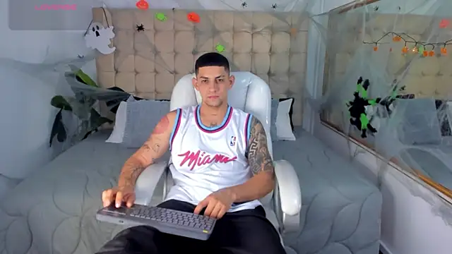 Alex cute77 online show from October 29, 11:53 am