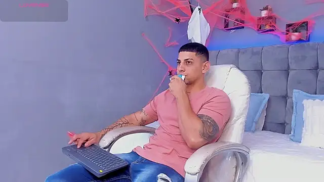 Alex cute77 online show from October 30, 12:14 pm