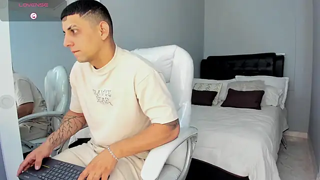 Alex cute77 online show from January 9, 12:45 pm