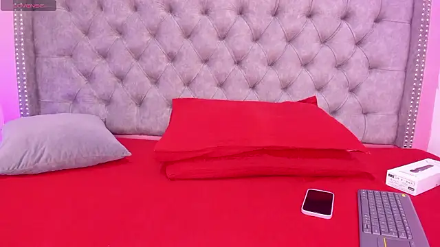 Sofia Girl  online show from March 15, 7:48 am