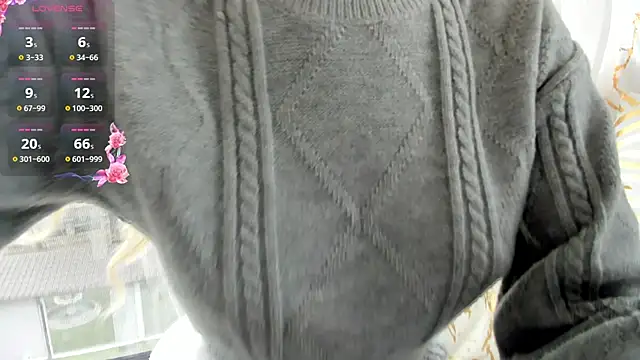 Snapshot of Sassy_Teen chatting on March 15, 10:46 am Sassy Teen online show from March 15, 10:46 am