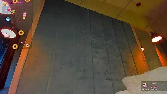 Snapshot of Sassy_Teen chatting on December 2, 6:59 am Sassy Teen online show from December 2, 6:59 am