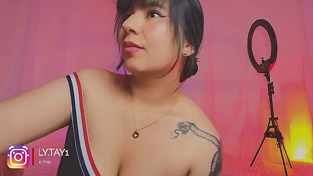 lili taylor online show from February 22, 2:08 pm