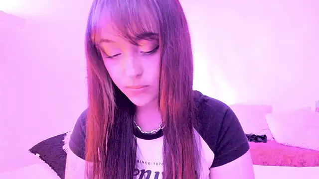 Gloomydoll online show from December 17, 6:46 pm