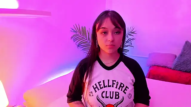 Gloomydoll online show from January 17, 7:39 pm