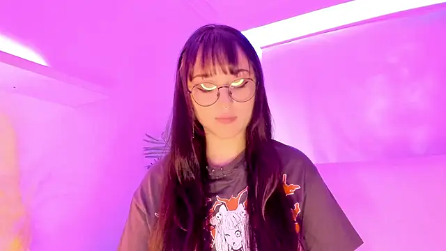Snapshot of Gloomydoll chatting on September 30, 6:58 pm Gloomydoll online show from September 30, 6:58 pm