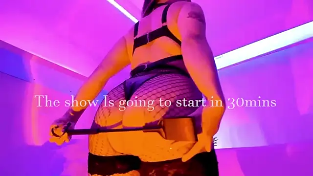 Gloomydoll online show from July 4, 8:13 pm