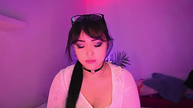 Gloomydoll online show from April 16, 9:39 pm