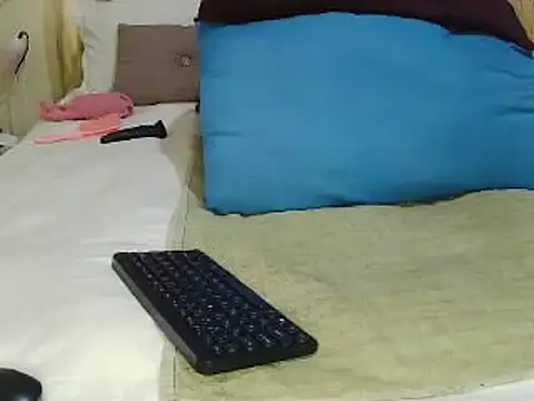 Real1SweetQueen online show from May 16, 6:01 am