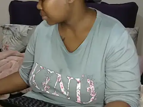 Real1SweetQueen online show from March 24, 5:13 pm