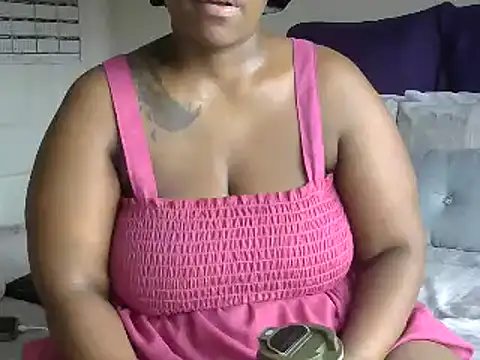 Real1SweetQueen online show from April 4, 7:15 am