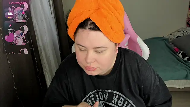 Akemi BBW online show from December 5, 4:55 am