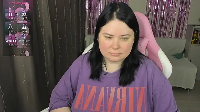 Akemi BBW online show from May 14, 8:00 am
