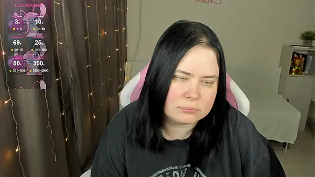 Akemi BBW online show from April 9, 4:25 am