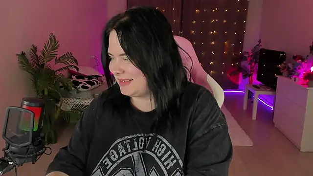 Snapshot of Akemi_BBW chatting on September 8, 4:39 pm Akemi BBW online show from September 8, 4:39 pm