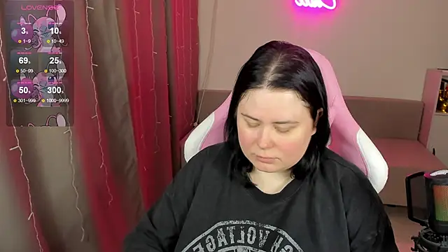 Akemi BBW online show from April 3, 7:48 am