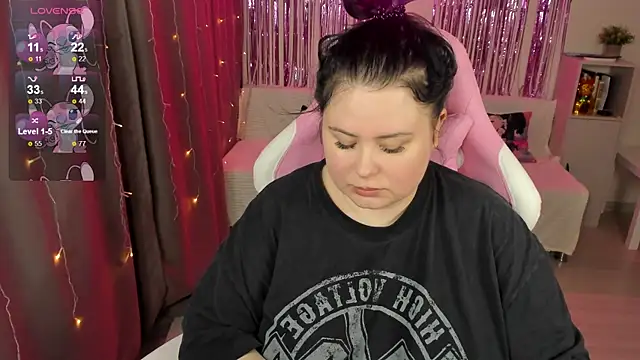 Akemi BBW online show from May 4, 9:34 am