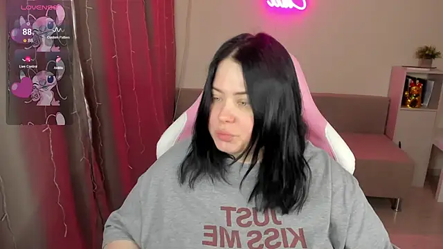 Akemi BBW online show from April 4, 5:03 am