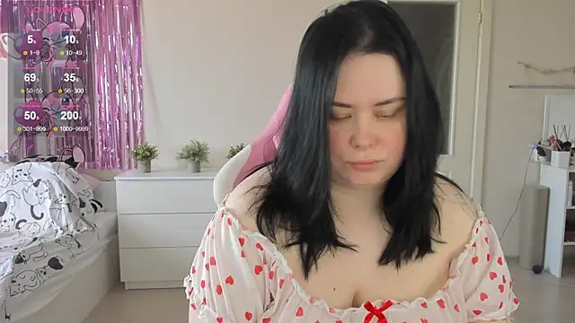 Snapshot of Akemi_BBW chatting on June 14, 6:58 am Akemi BBW online show from June 14, 6:58 am