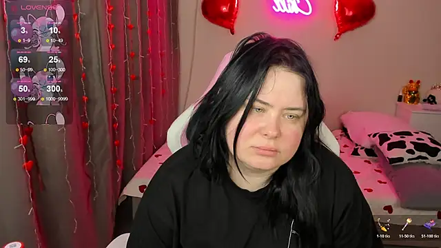 Akemi BBW online show from February 21, 8:05 am