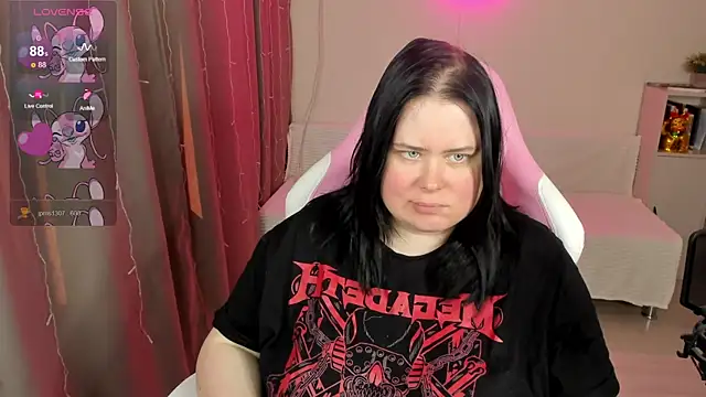 Akemi BBW online show from April 11, 7:45 am