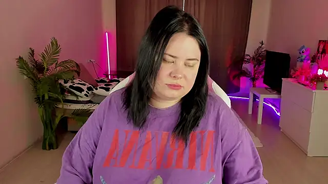 Snapshot of Akemi_BBW chatting on September 17, 5:09 am Akemi BBW online show from September 17, 5:09 am