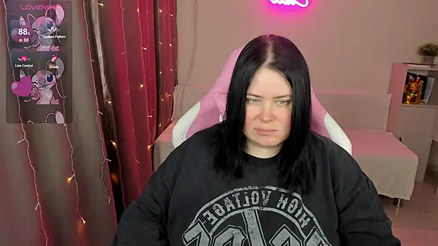 Akemi BBW online show from April 8, 6:48 am