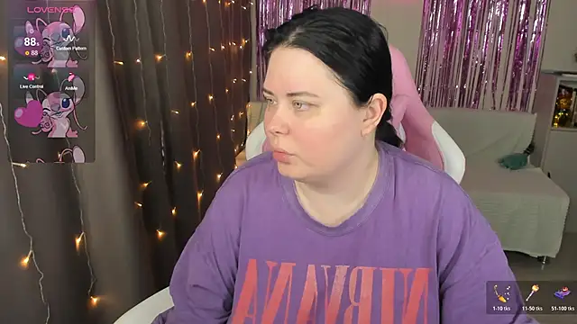 Akemi BBW online show from May 15, 7:50 am