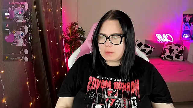 Akemi BBW online show from November 18, 6:22 pm