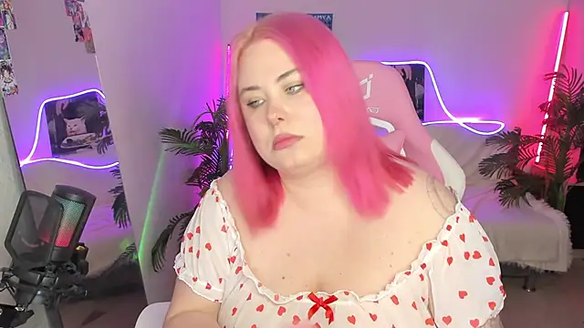 Snapshot of Akemi_BBW chatting on March 22, 10:37 pm Akemi BBW online show from March 22, 10:37 pm
