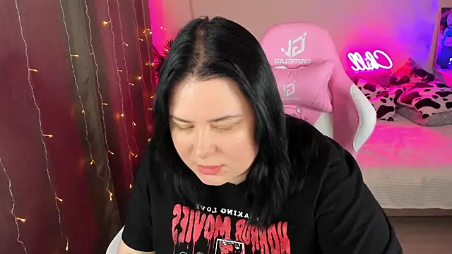 Akemi BBW online show from November 2, 4:45 pm