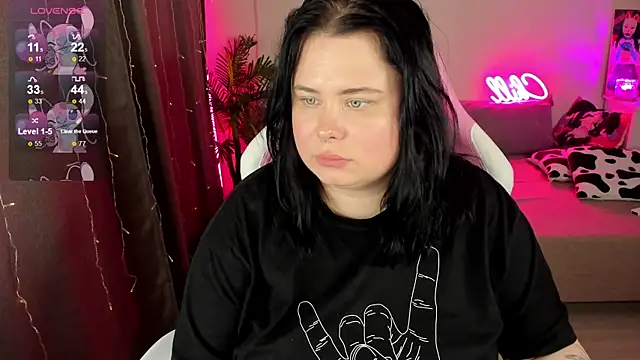 Akemi BBW online show from November 17, 5:50 pm