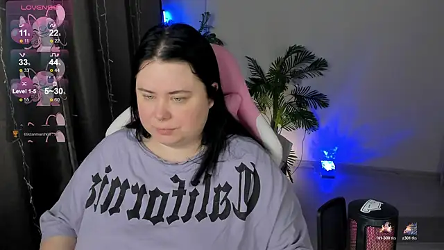 Akemi BBW online show from December 18, 4:39 am