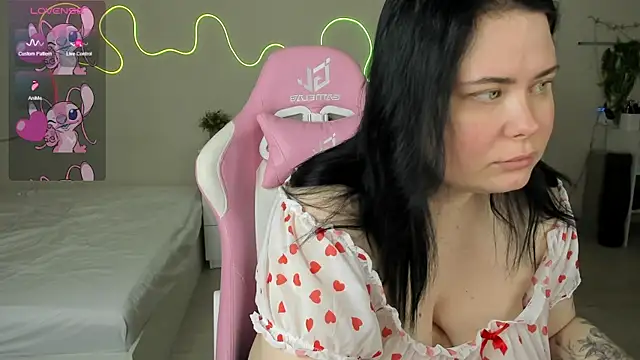 Snapshot of Akemi_BBW chatting on July 6, 7:48 am Akemi BBW online show from July 6, 7:48 am