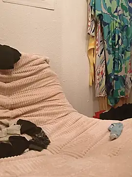 icyMike43 online show from February 27, 2:12 am