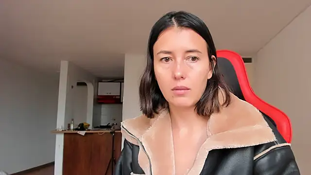 zoe jeane beker online show from February 17, 10:05 pm