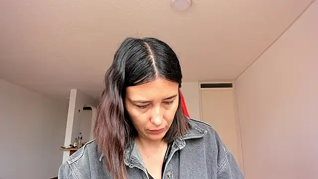 zoe jeane beker online show from February 26, 7:21 pm