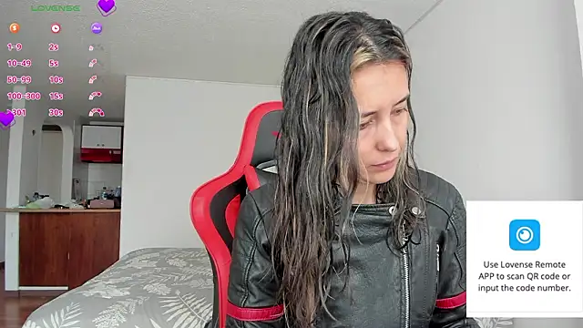 zoe jeane beker online show from March 10, 7:40 pm