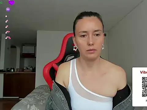 zoe jeane beker online show from May 13, 6:37 pm
